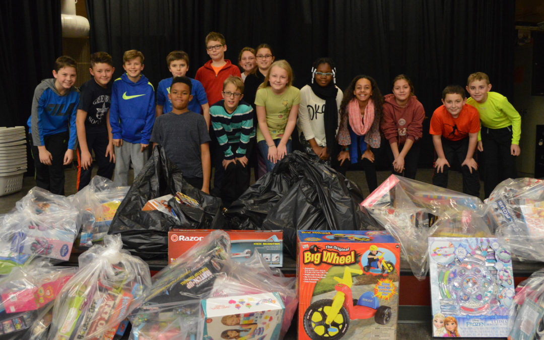 Bell Top Donates Gifts to Charity