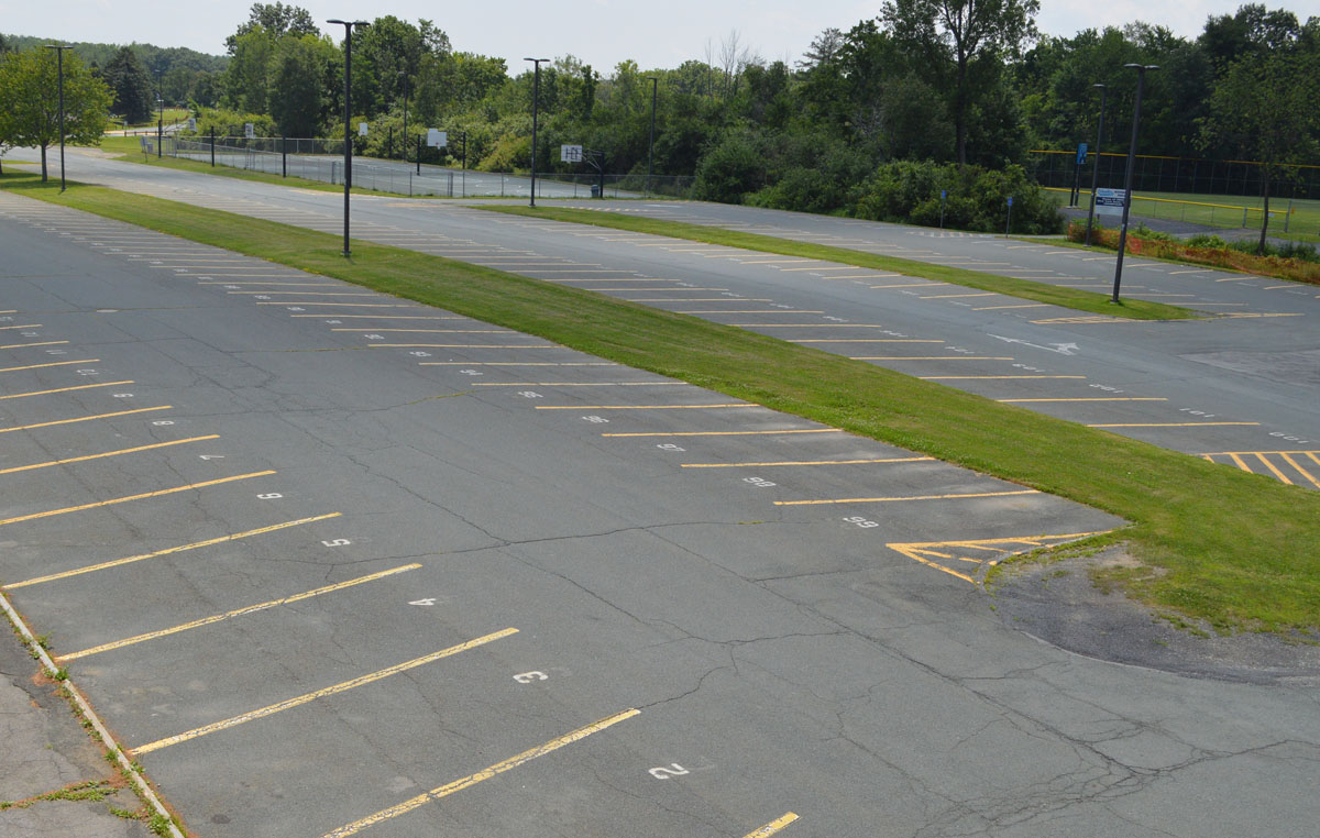Columbia Offers Student Parking for Seniors and Juniors, Waives All