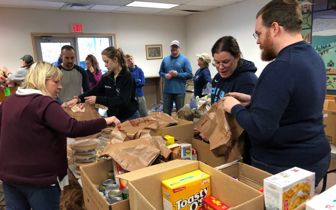 EGTA Fills Holiday Baskets for Families in Need