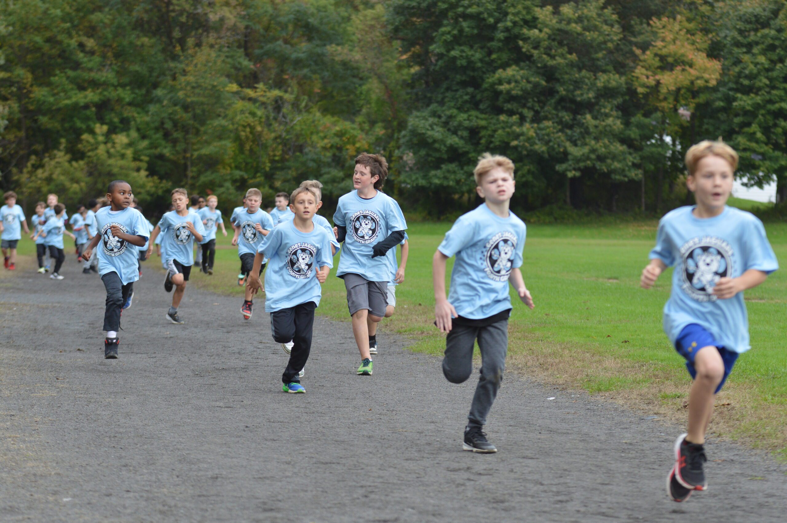 Students race in the Genet Fall Fun Run.