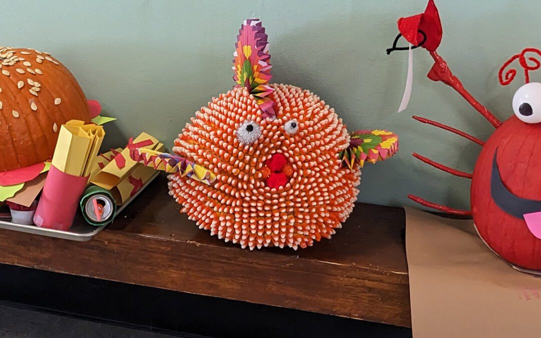 Blowfish Jack-O’-Lantern Wins Bell Top Pumpkin Contest