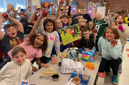 New York Harvest Featured in School Cafeterias for ‘Big Apple Crunch’