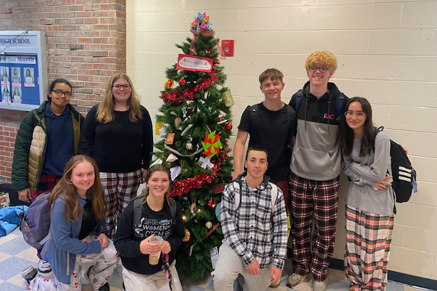 Students Celebrate Math and the Holidays with ‘Geom-A-Tree’